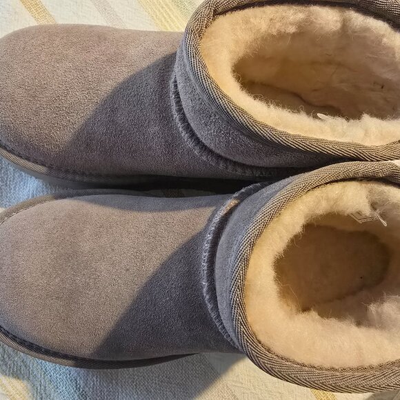 Bearpaw shorty retro platform shearling boots - 7 - Picture 2 of 6